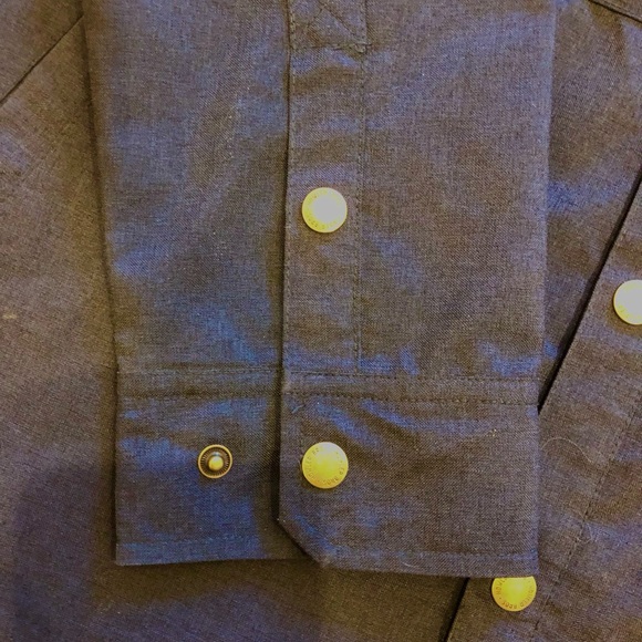 HOWLER BROS. LRG ROADRUNNER 100% POLYESTER BLUE LINED BUTTON-DOWN JACKET (EUC) - Picture 6 of 8